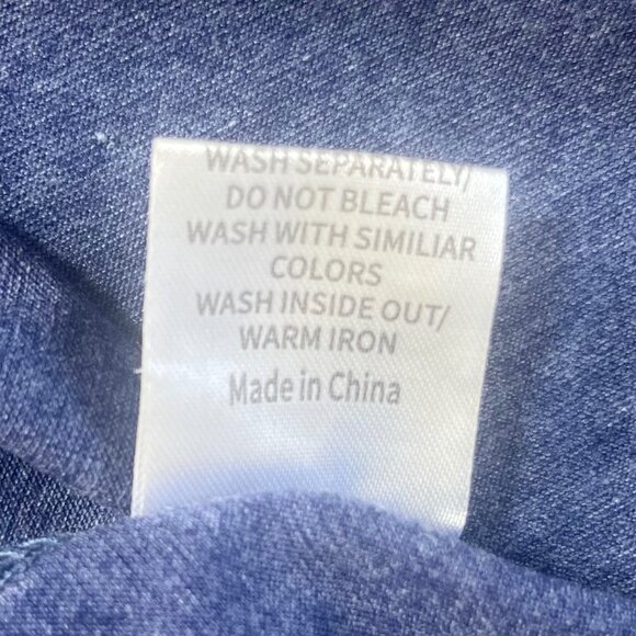 Pride Graphic Tshirt Womens Small Blue LGBTQ+ Rainbow - Picture 7 of 8